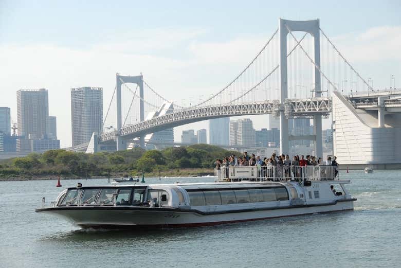 Barco turístico de Tóquio