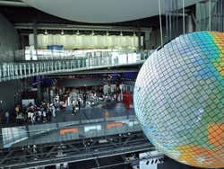 Museu Miraikan, interior