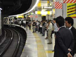 Linha Yamanote, plataforma
